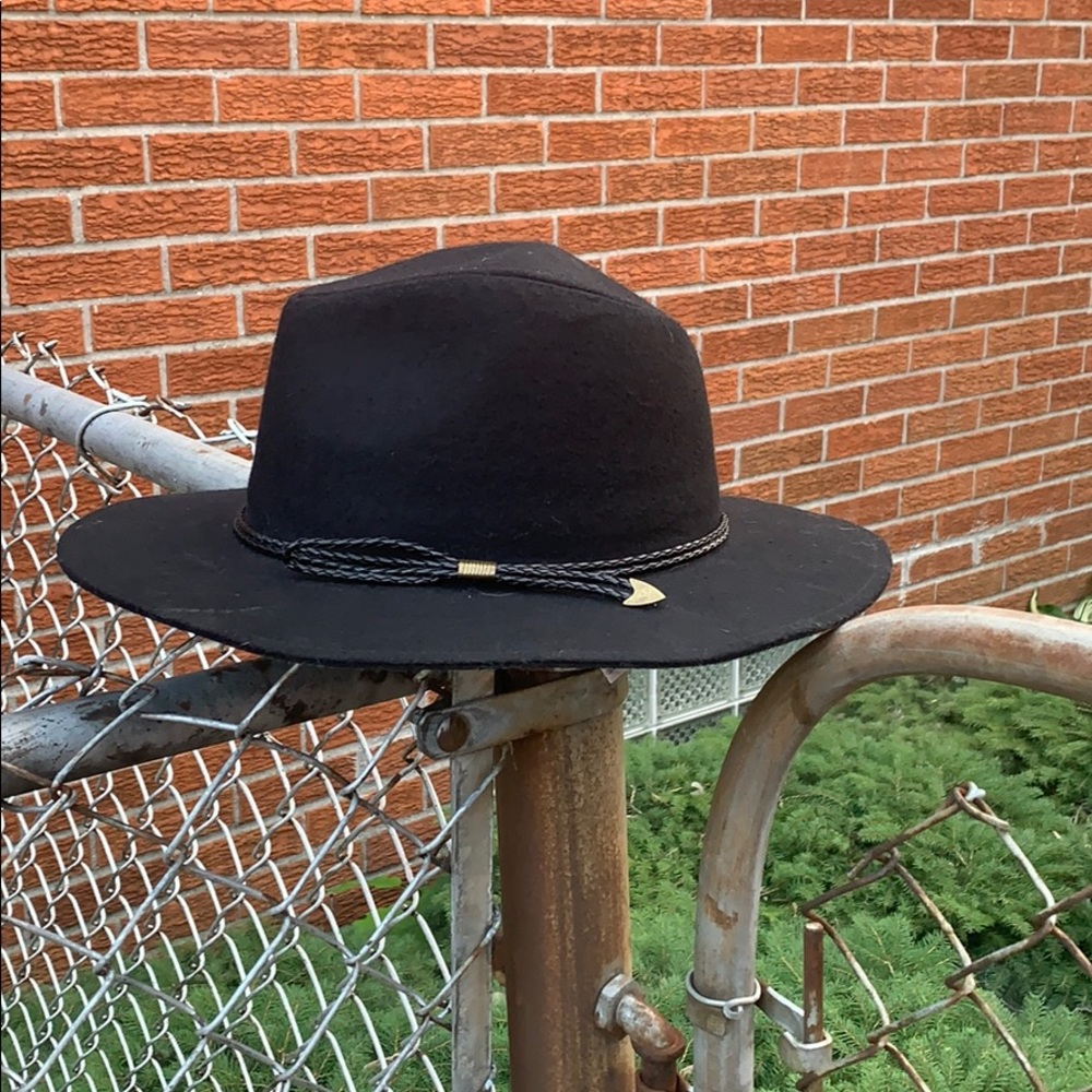 Cute wide brimmed hat from from forever21